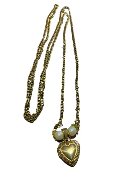 Relicario con Cadena Forma Corazón color Oro o Plata con PERLAS