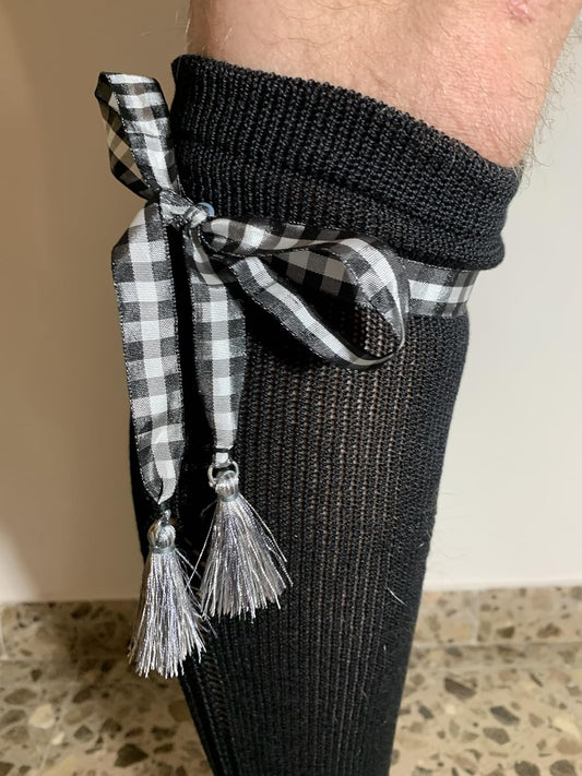 Atapiernas Lligacames Modelo Cuadraditos borla PLATA / NEGRA