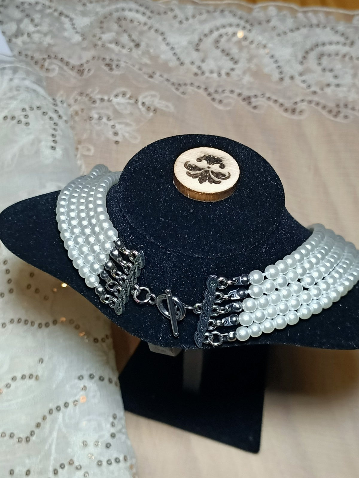 Collar 5 tiras de PERLAS cierre OT COLOR PLATA