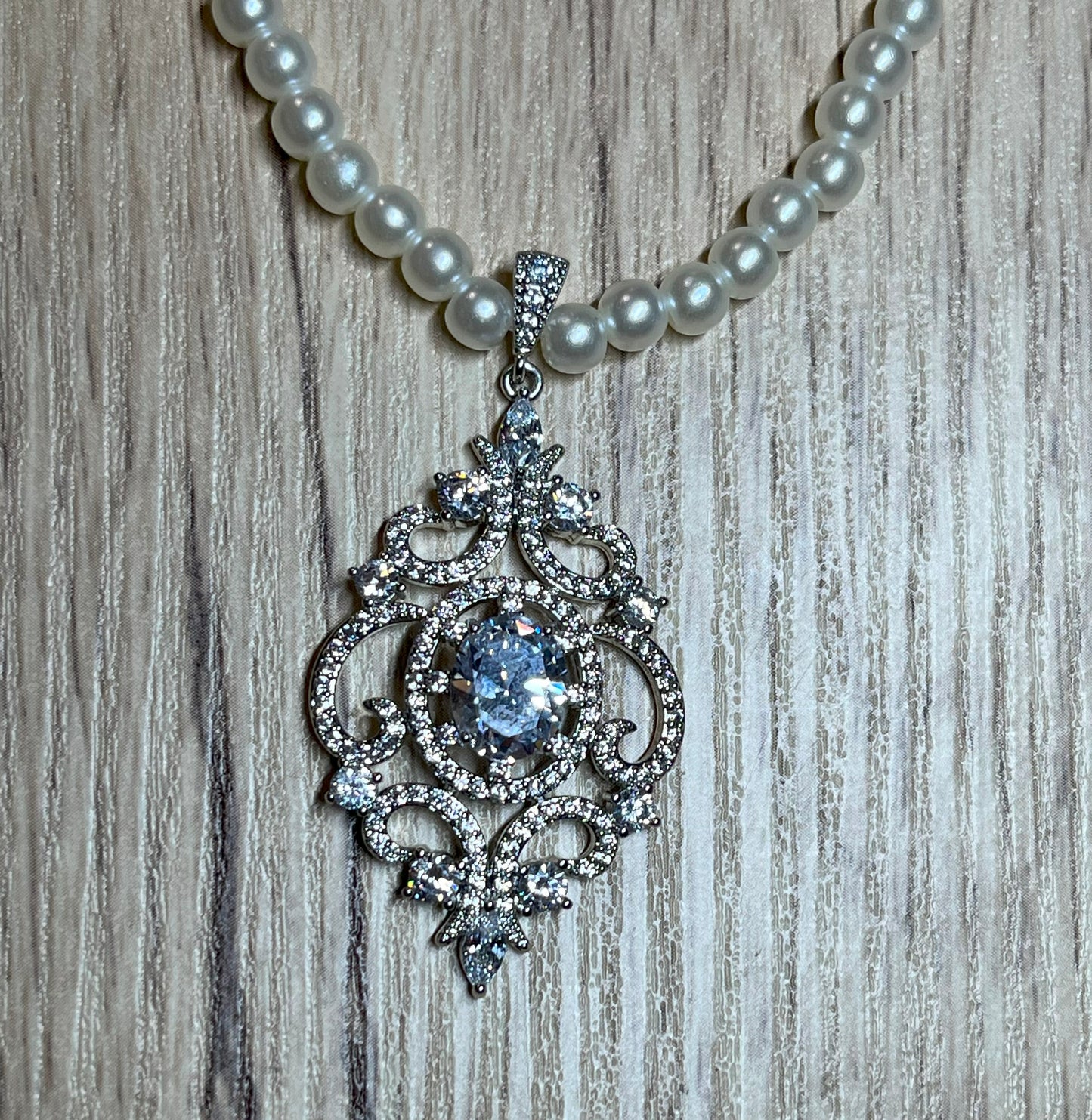 Conjunto de Collar y Pulsera 1 Vuelta con ABALORIO y Broche con brillantes