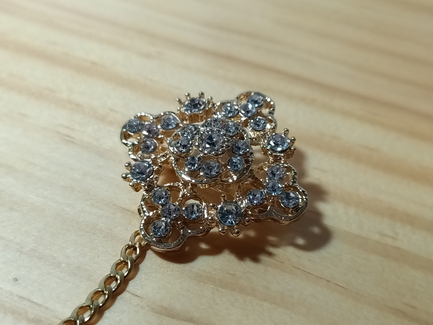 Porta Abanicos 24 Broches diferentes 🔸Modelo: Canutillo color ORO o PLATA