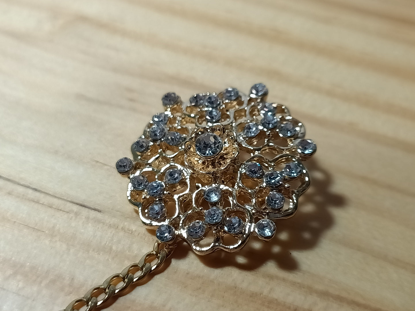 Porta Abanicos 24 Broches diferentes 🔸Modelo: Canutillo color ORO o PLATA