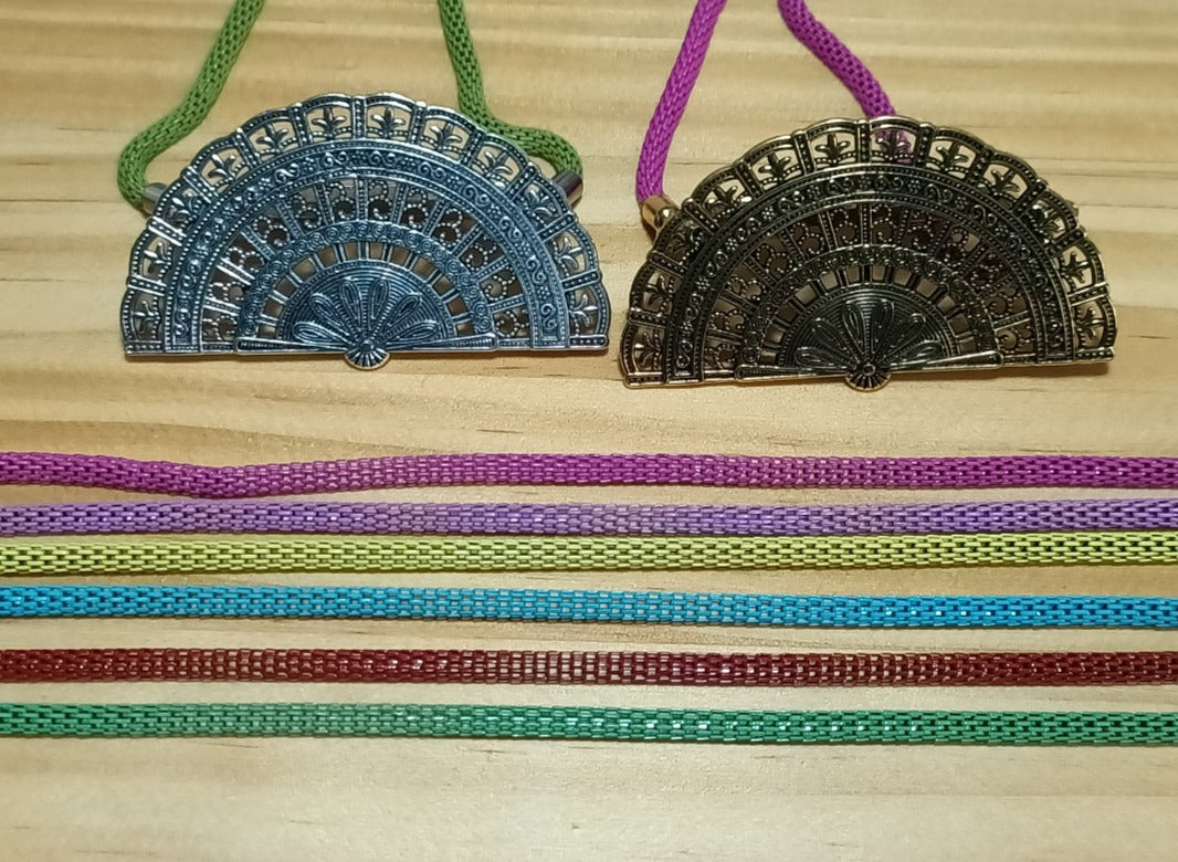cuelga abanicos